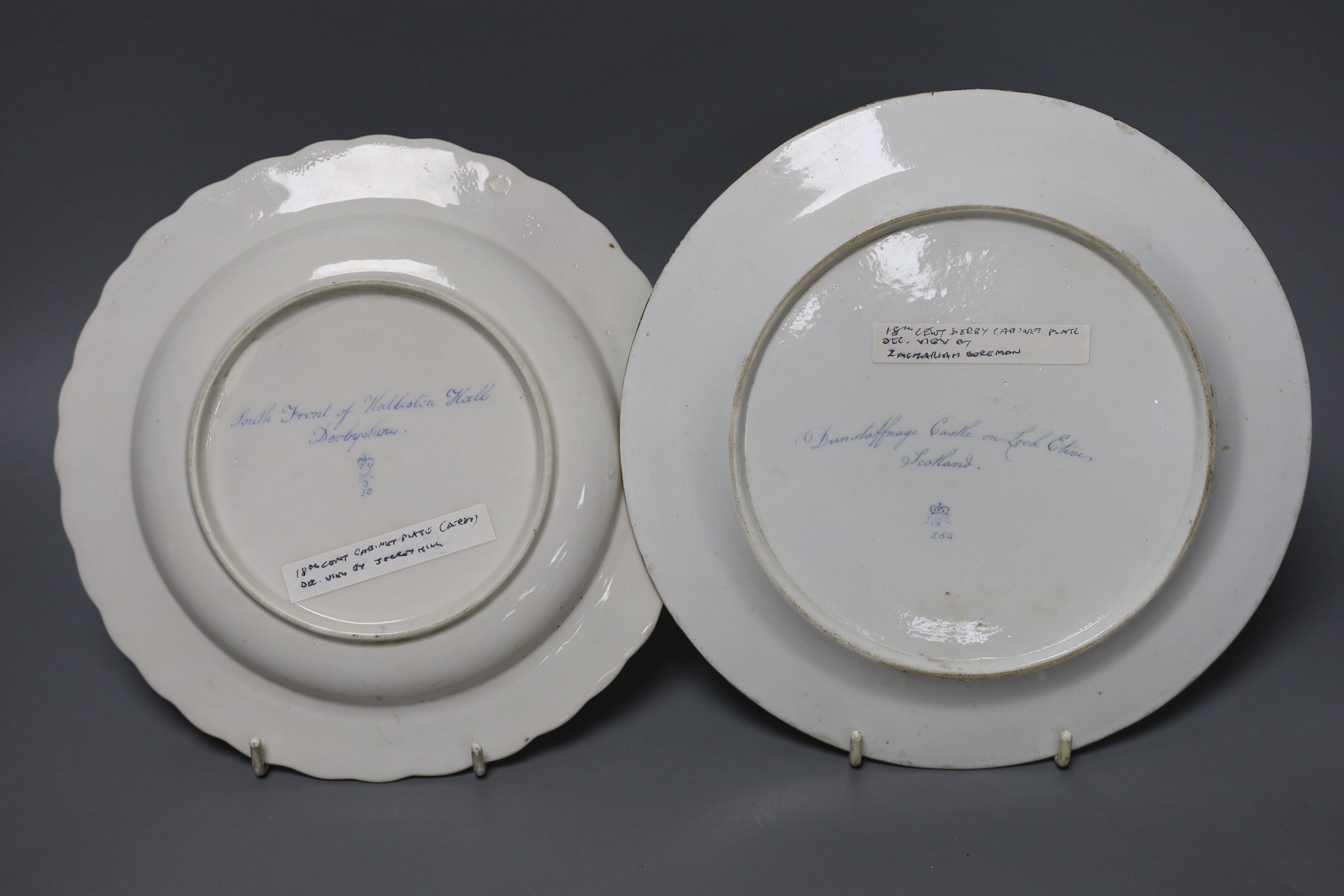 Two Derby dessert plates, late 18th century, attributed to Zachariah Boreman and ‘Jockey’ Hill, 21.8cm diameter
